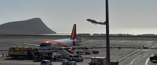 Tenerife Güney Havalimanı